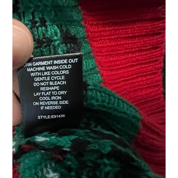 33 Degree Unisex Ugly Christmas Sweater  Size S  Beer Pocket  Reindeer Snowflake - Picture 7 of 7